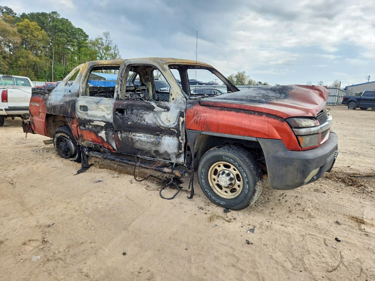 2003 Chevrolet Avalanche VIN 3GNGK23GX3G302061 photo 4