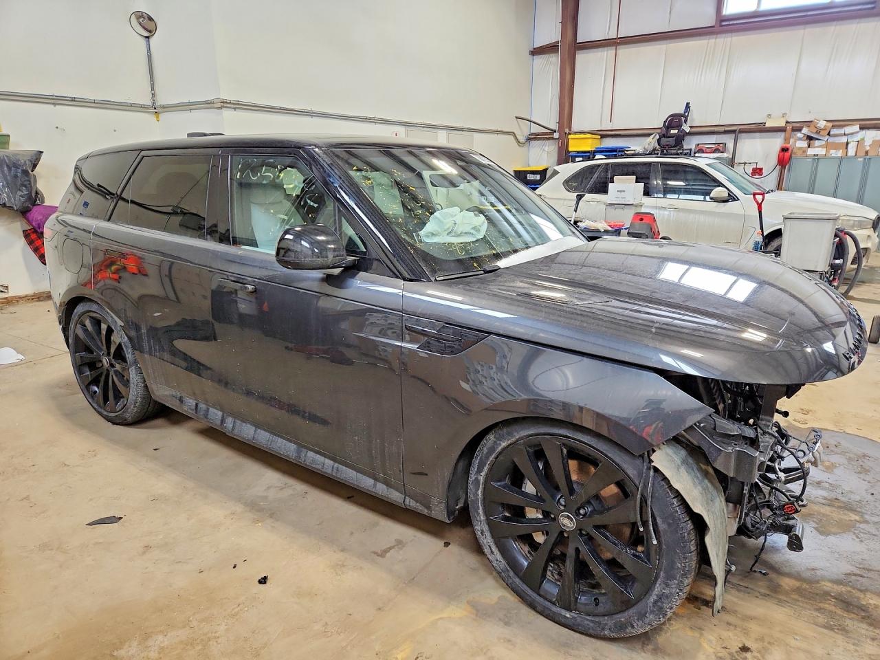 2025 Land Rangerover VIN SAL1M9FU1SA423201 photo 4