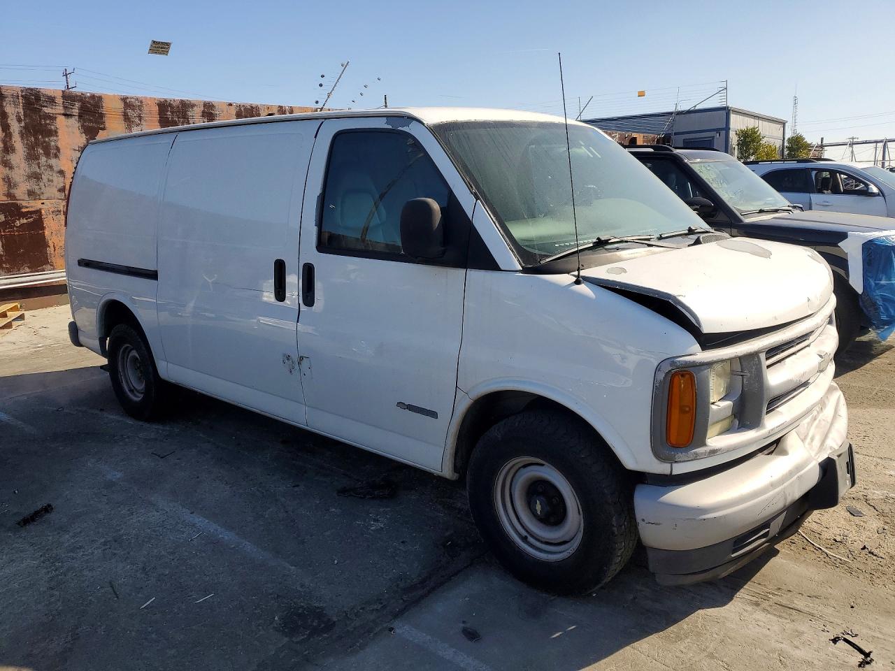 2002 Chevrolet Express g1500 VIN 1GCEG15M421153304 photo 4