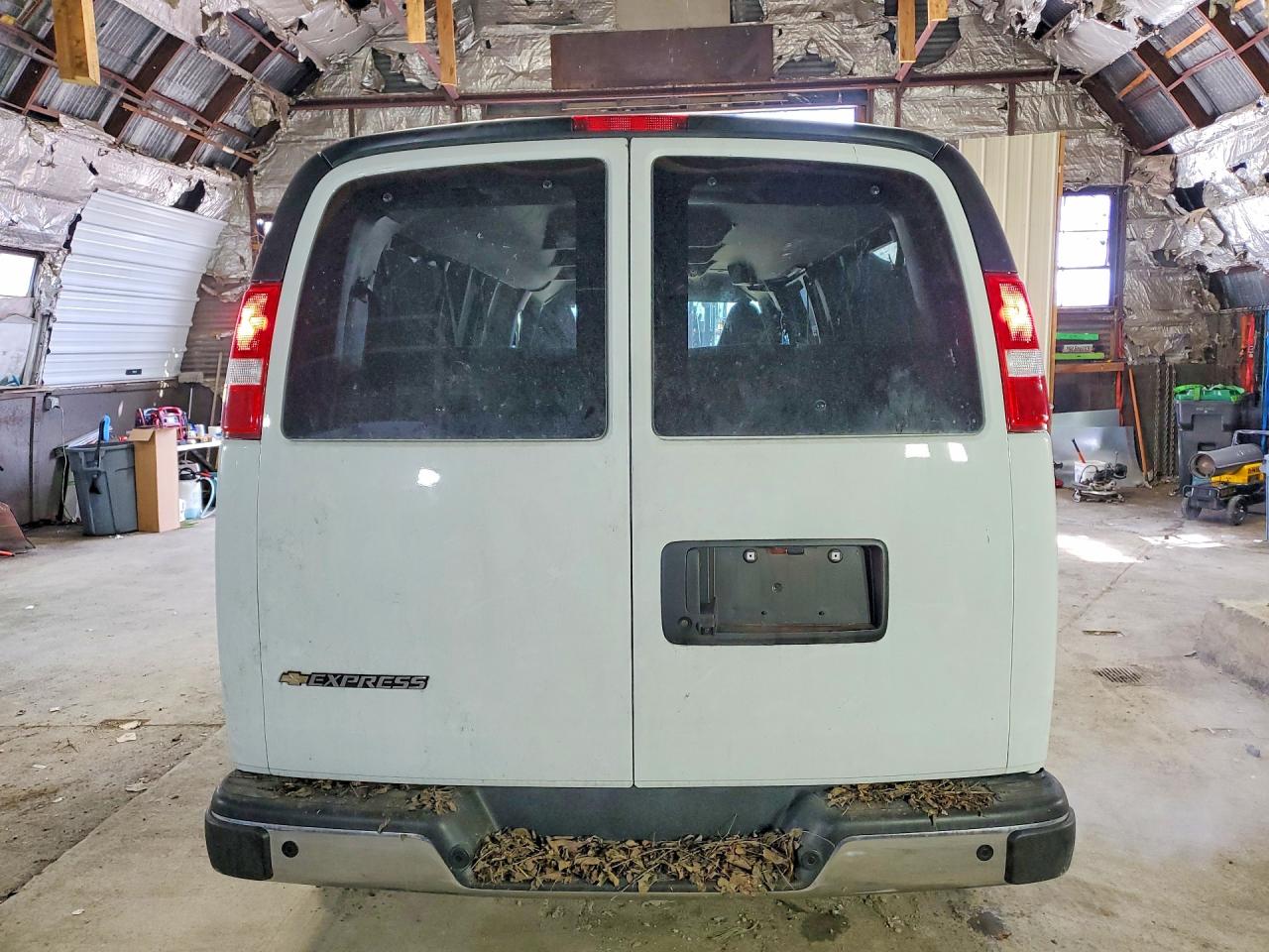 2025 Chevrolet Express VIN 1GAZGPFP2S1228958 photo 6