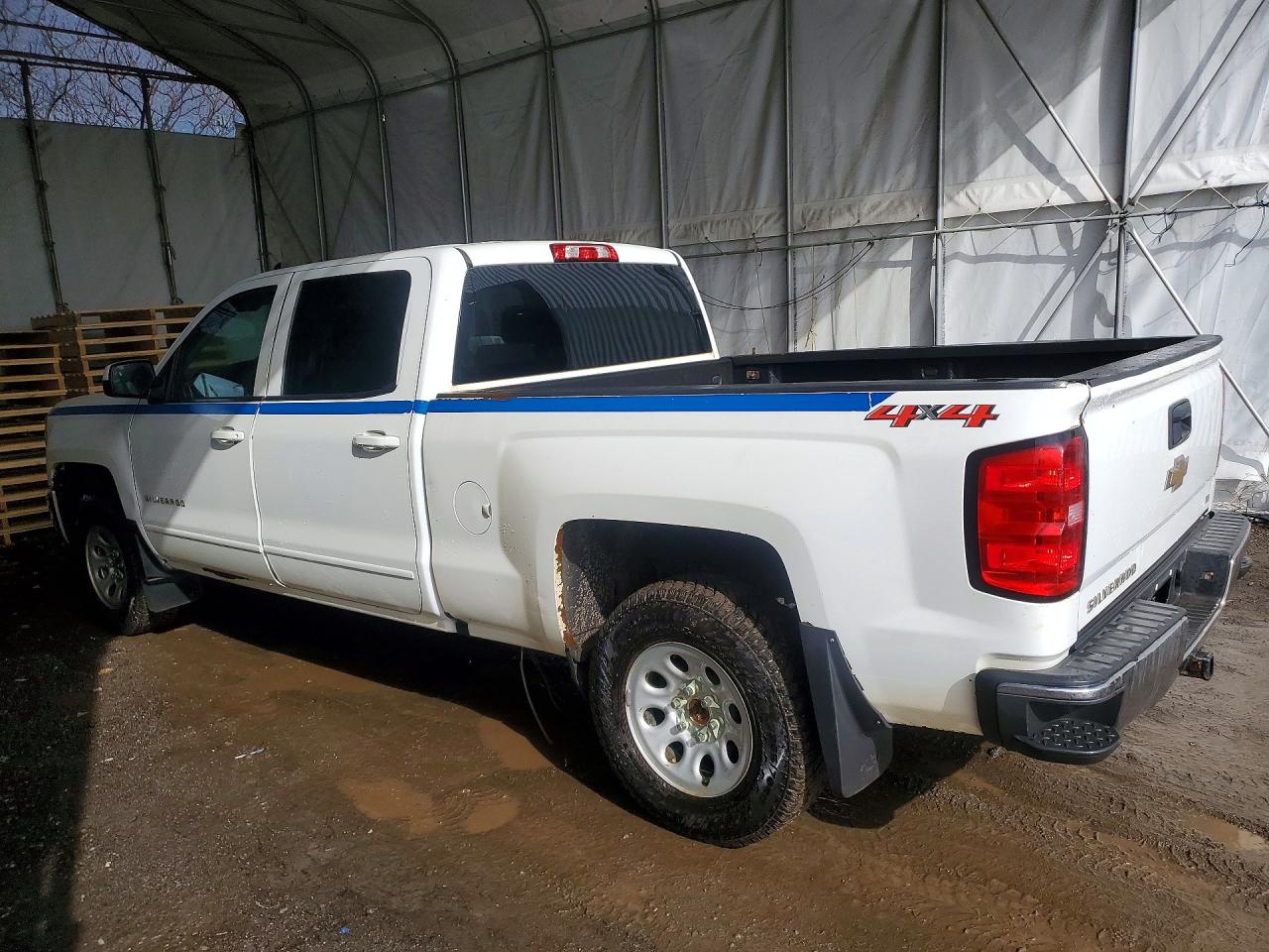 2018 CHEVROLET All models VIN 1GCUKREC0JF195521 photo 2