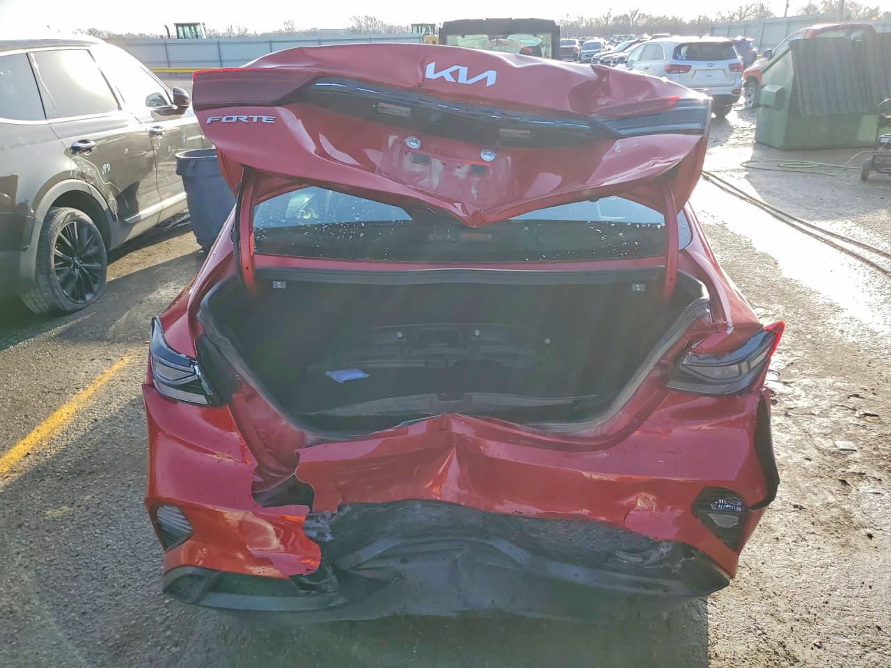 2023 KIA Forte VIN 3KPF24AD7PE657070 photo 6