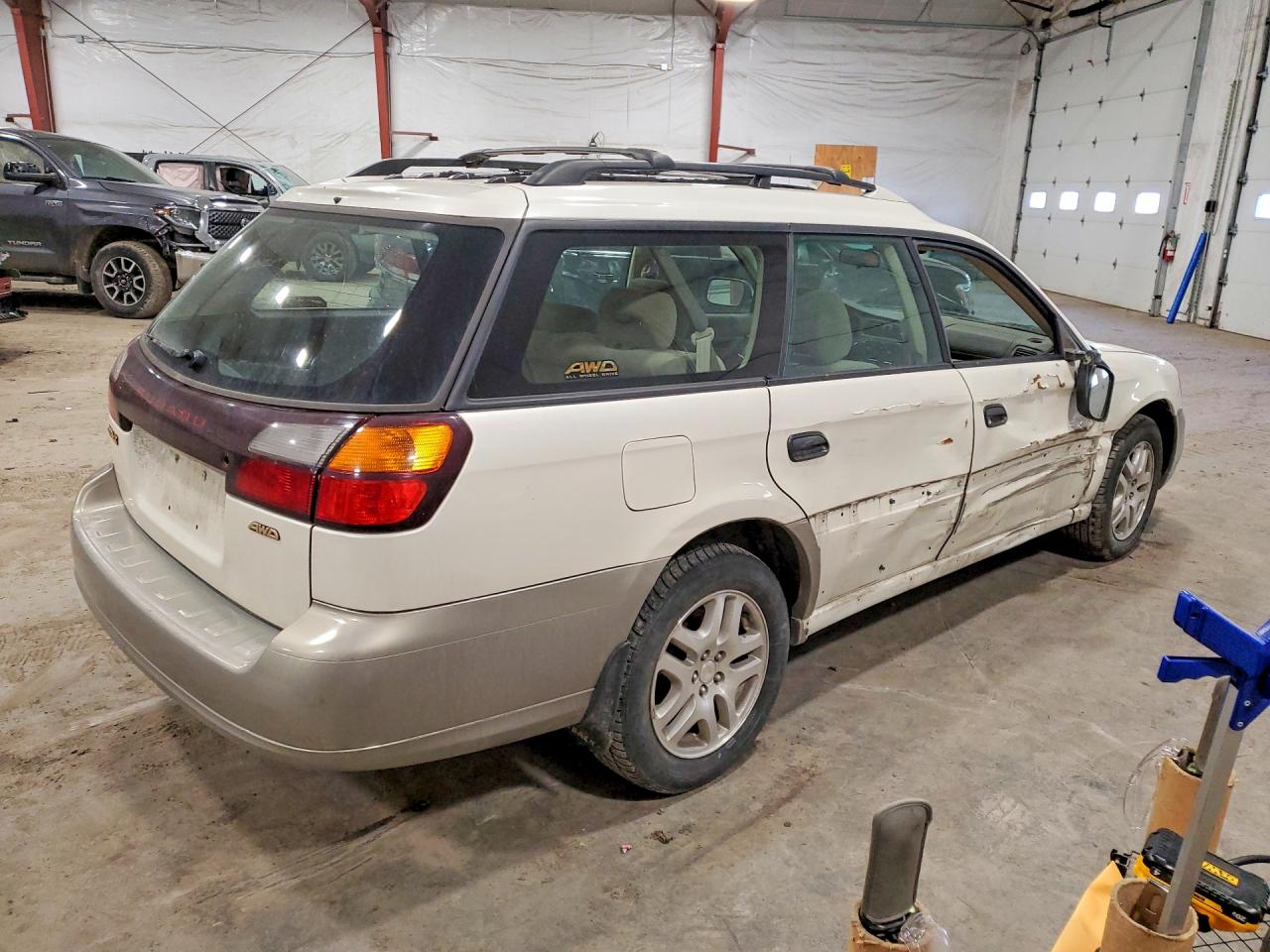 2003 SUBARU LEGACY VIN 4S3BH675437601588 photo 3