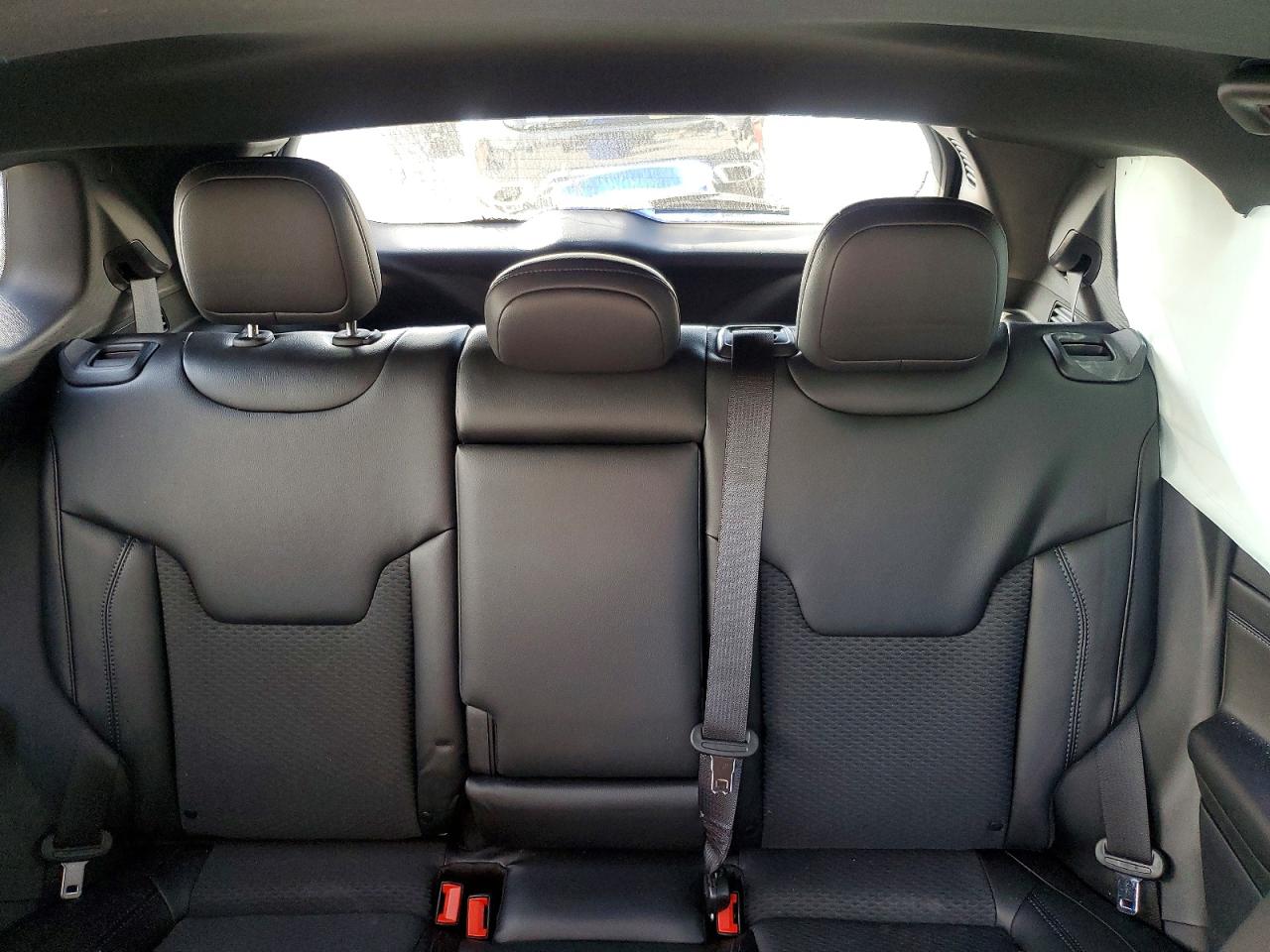 2026 Jeep Compass VIN 3C4NJDBN8TT179866 photo 10