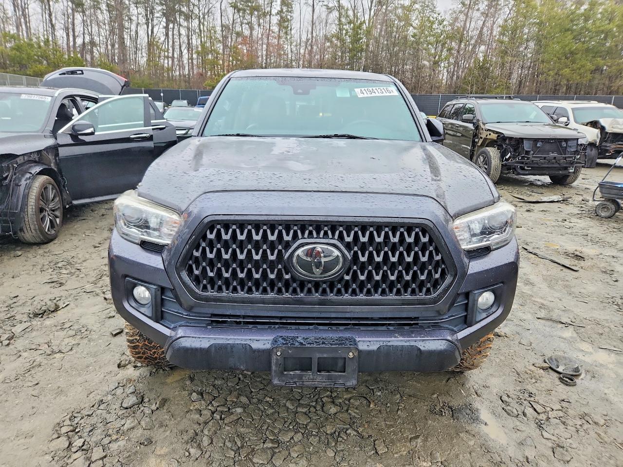 2018 Toyota Tacoma trd VIN 3TMCZ5AN4JM131358 photo 5