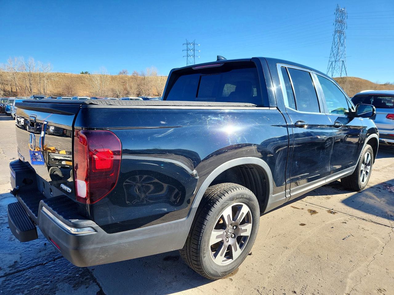 2019 Honda Ridgeline VIN 5FPYK3F57KB020789 photo 3