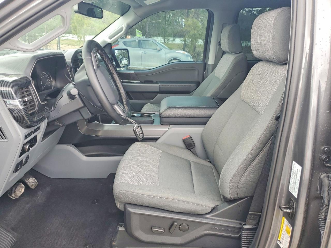 2023 Ford F150 VIN 1FTEW1C56PKF43935 photo 7