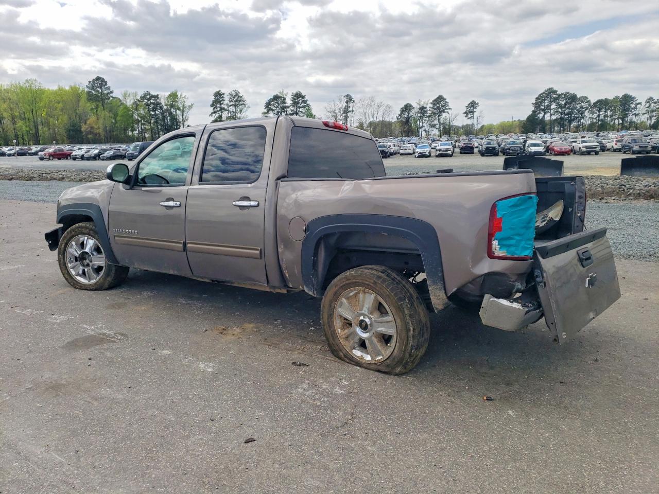2012 Chevrolet All models VIN 1GCPKSE70CF143395 photo 2