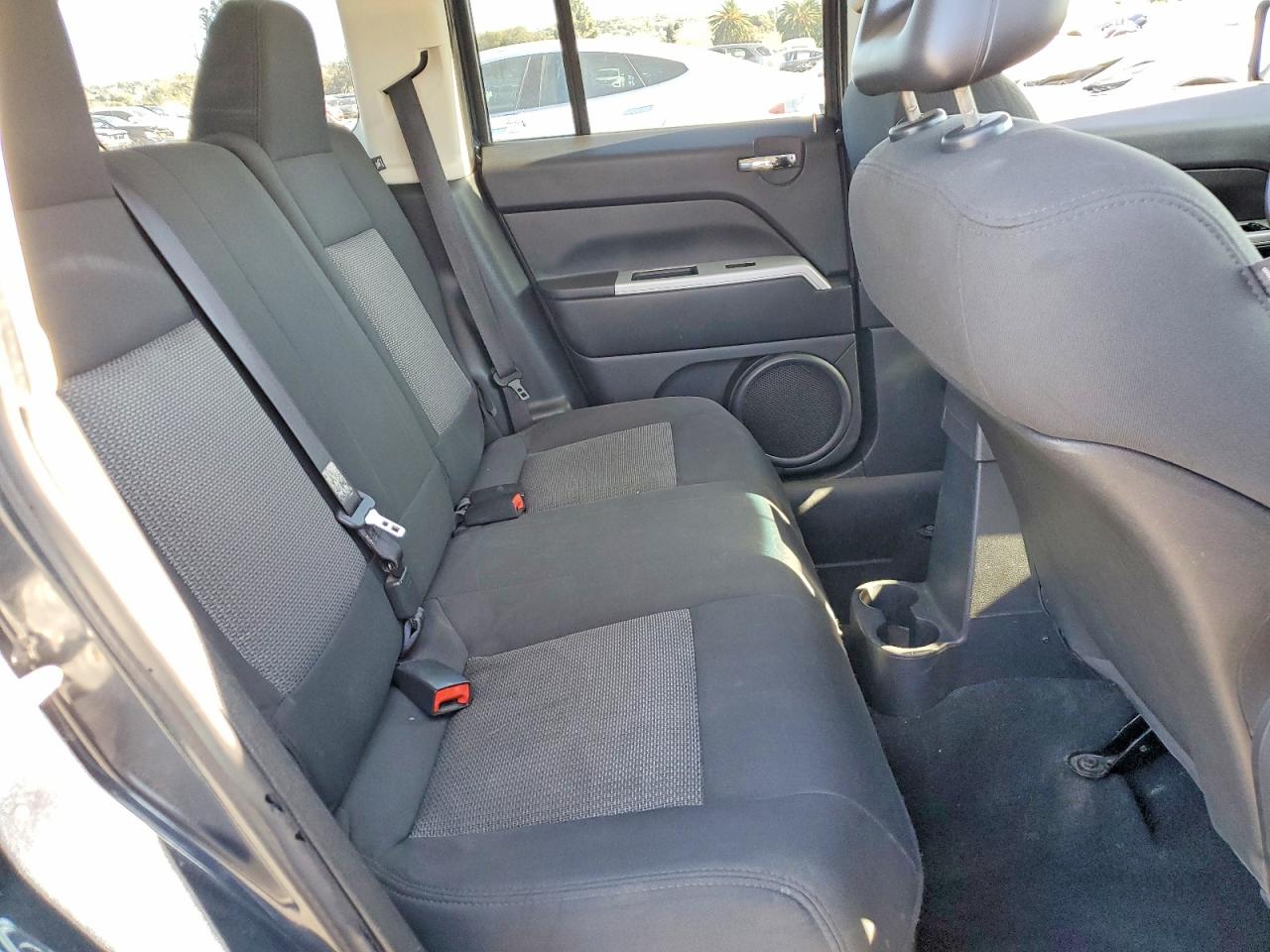 2008 Jeep Patriot VIN 1J8FF28W38D575476 photo 11