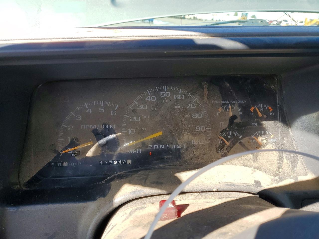 2000 GMC SIERRA VIN 1GTGK29J9YF431154 photo 9
