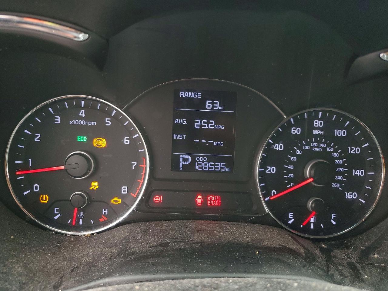 2016 Kia Forte VIN KNAFK4A62G5613990 photo 9