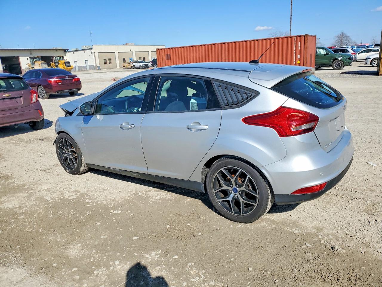 2017 Ford Focus VIN 1FADP3M22HL326764 photo 2