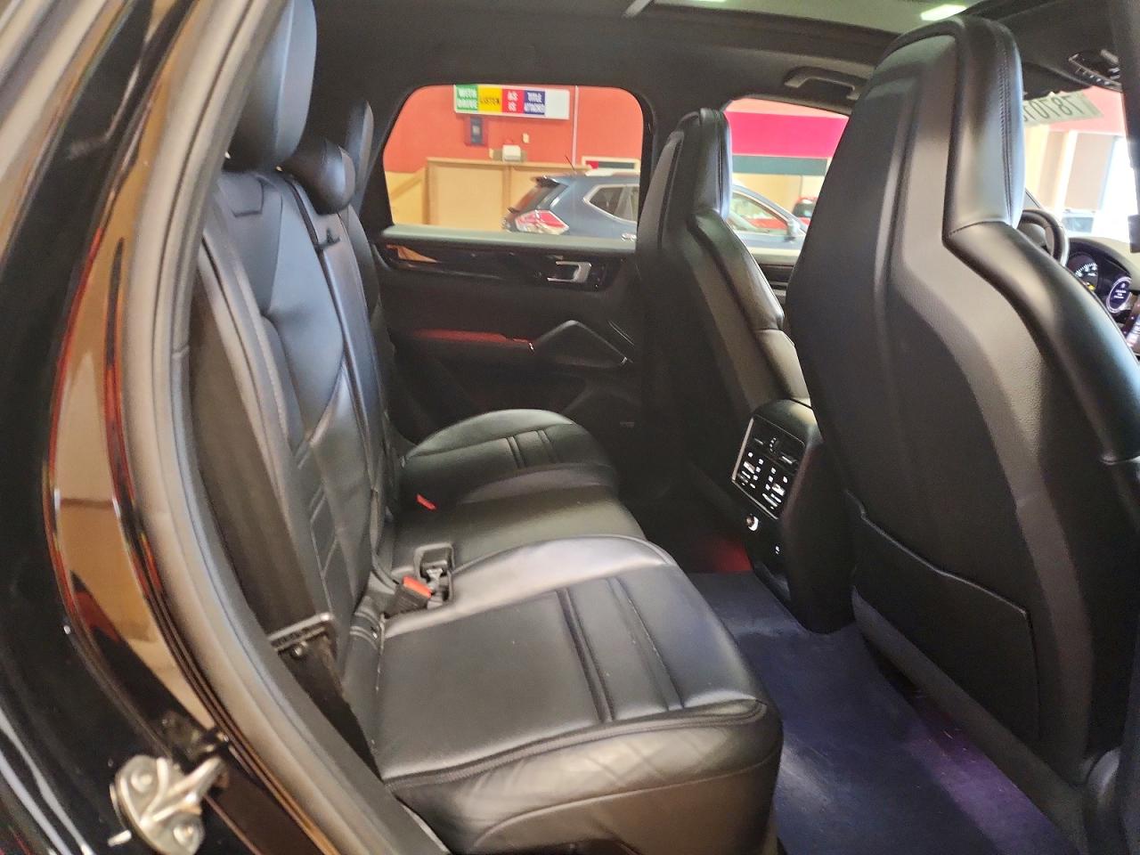 2021 PORSCHE Cayenne VIN WP1AA2AY7MDA05582 photo 10