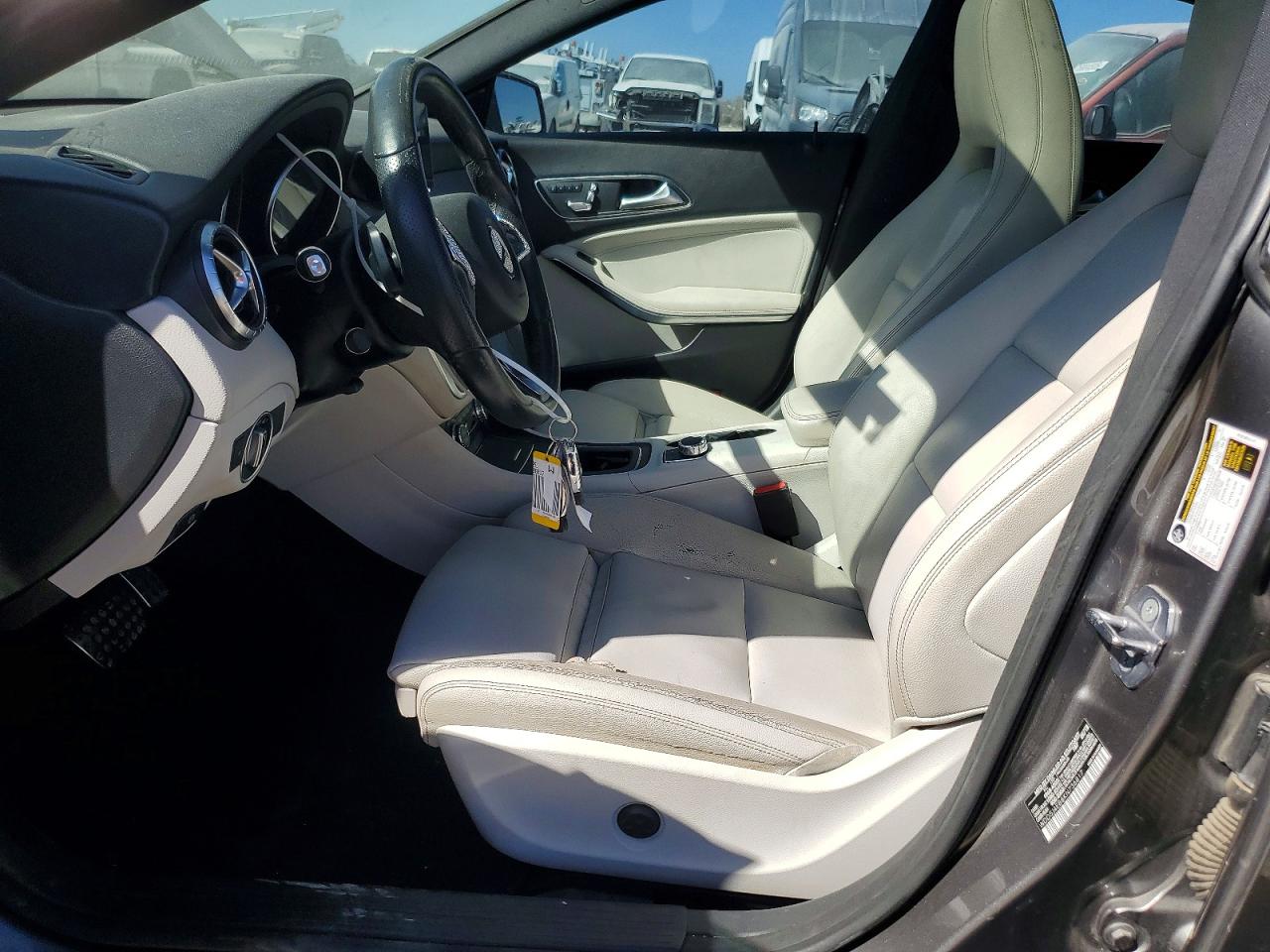 2019 Mercedes-Benz Cla-class VIN WDDSJ4EB8KN736817 photo 7