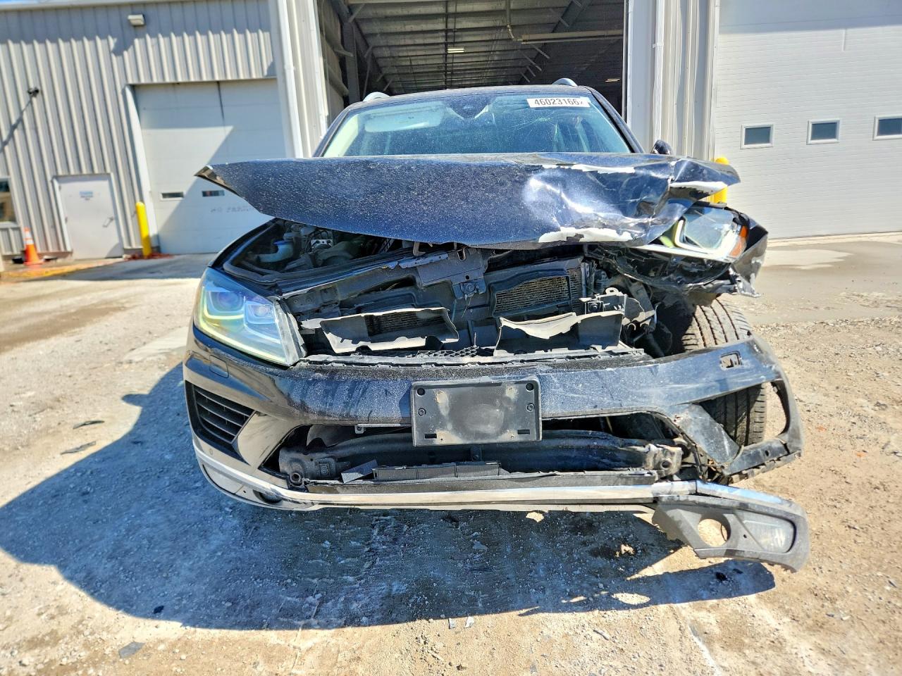 2016 Volkswagen Touareg td VIN WVGEP9BPXGD003633 photo 5