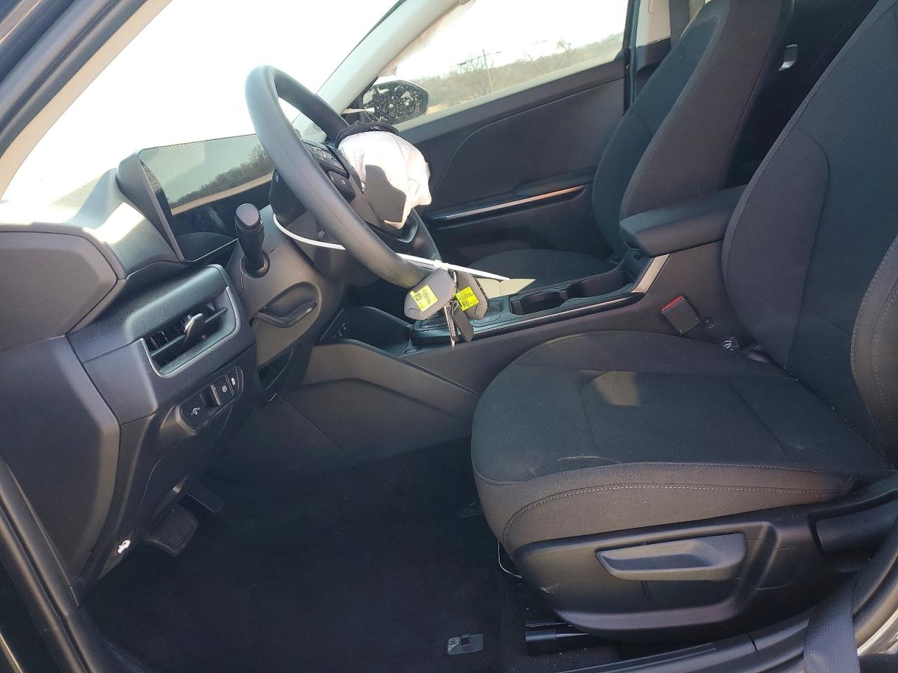 2026 Kia All other VIN 3KPFT4DE3TE266574 photo 7