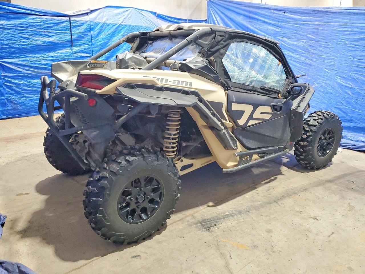 2022 Can Maverick x VIN 3FBVGAV49NE000079 photo 4