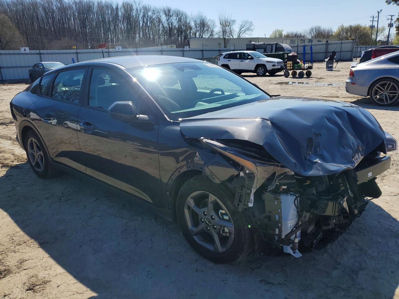 2025 Kia All other VIN 3KPFT4DE8SE099739 photo 4