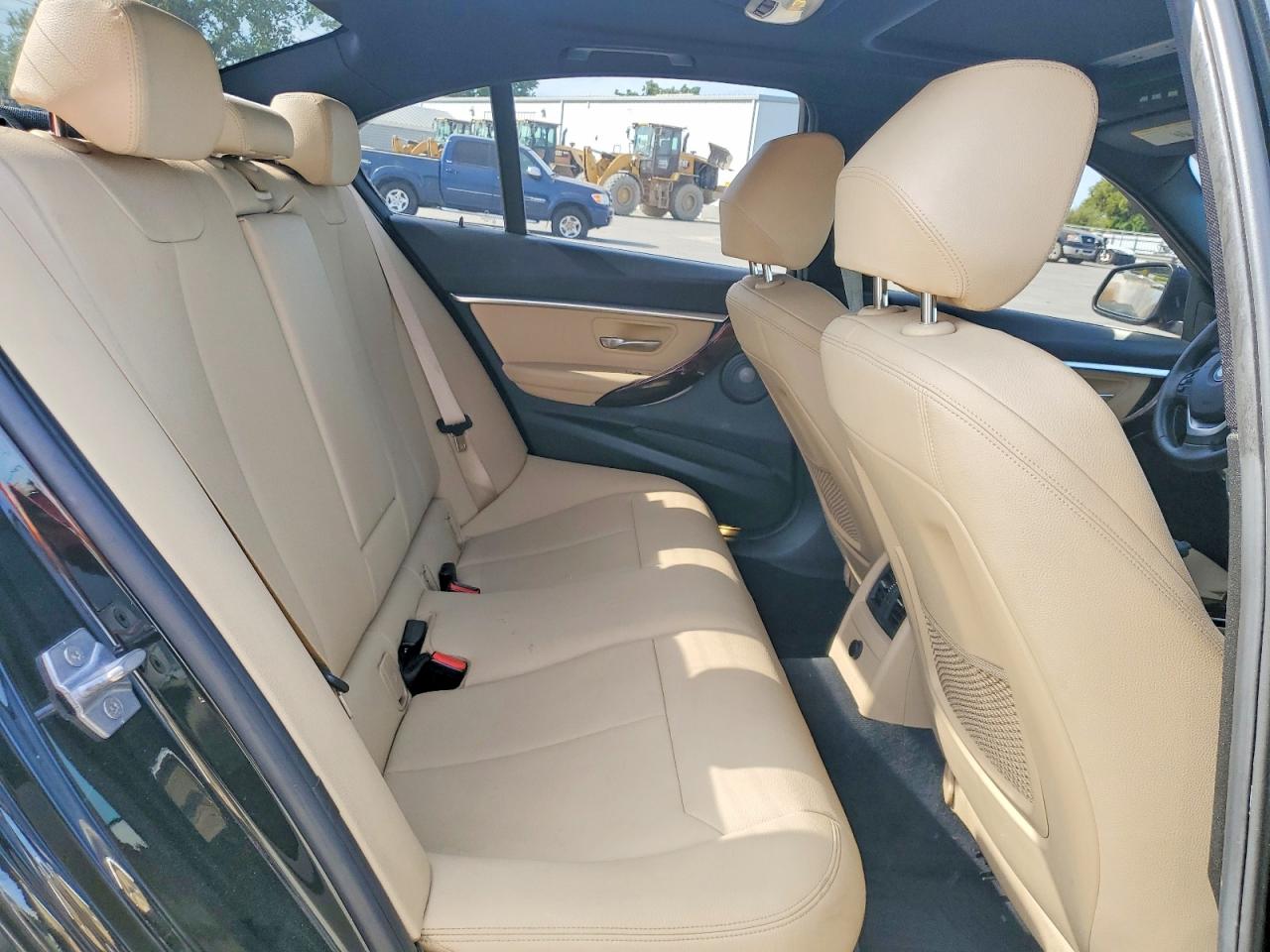 2017 BMW 3 series VIN WBA8E1C31HA156826 photo 10