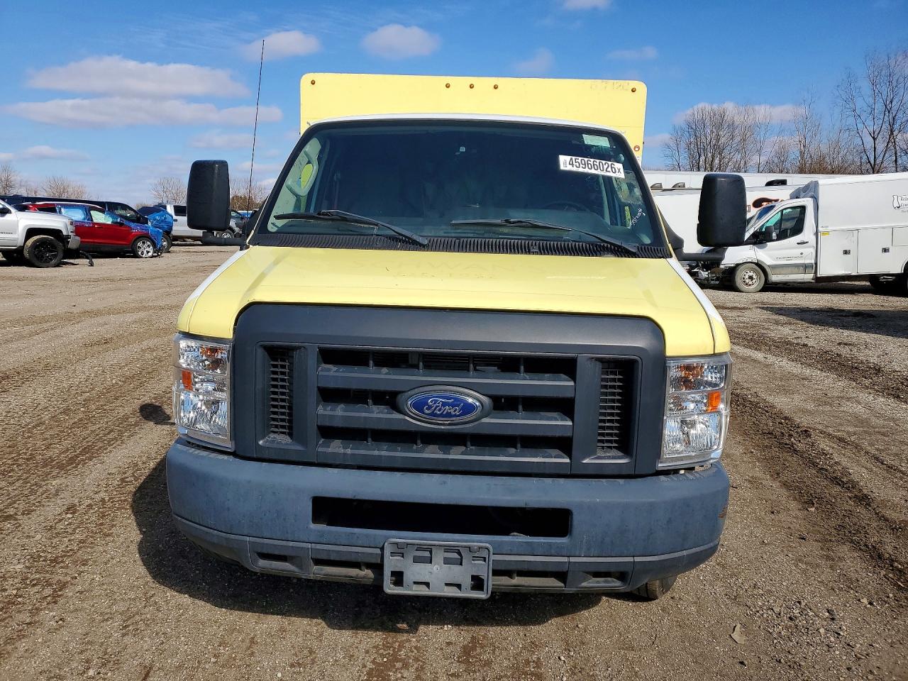 2019 Ford Econoline VIN 1FDXE4FSXKDC16865 photo 5