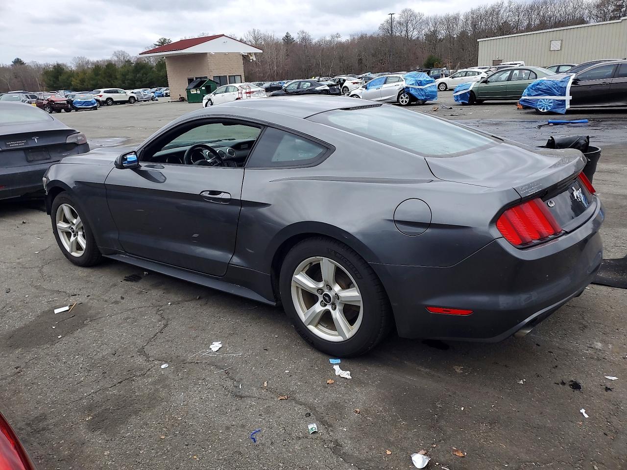 2017 Ford Mustang VIN 1FA6P8AM1H5229913 photo 2