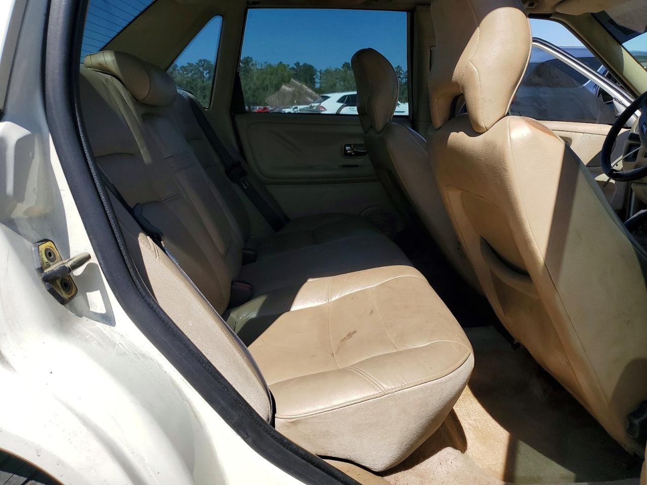1998 VOLV S70 VIN YV1LS5572W1516190 photo 10