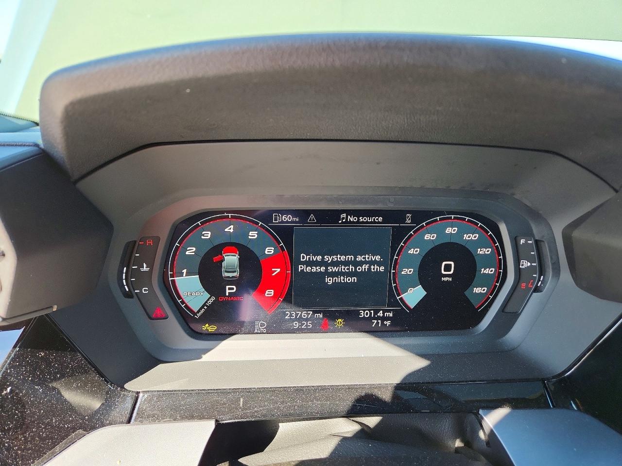 2025 Audi A3 VIN WAUHUDGY3SA071133 photo 9