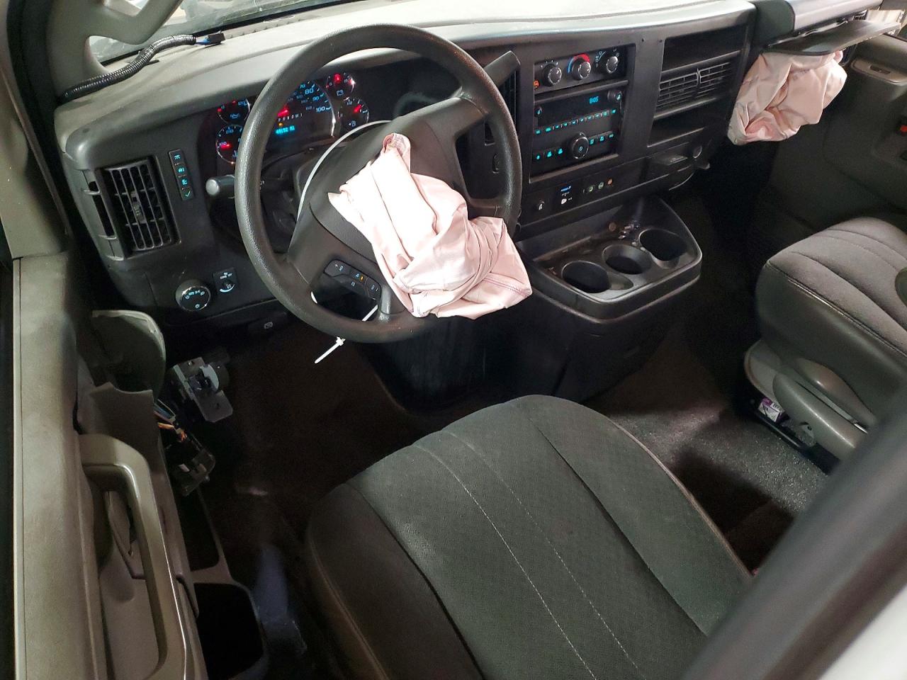 2022 CHEVROLET Express VIN 1GCWGAFP0N1223060 photo 8