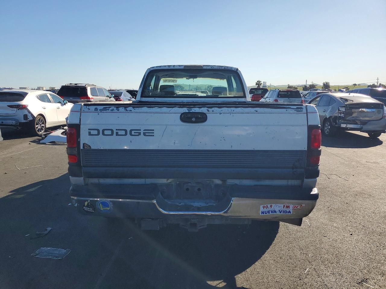 1996 Dodge Ram 2500 VIN 1B7KC23C2TJ188651 photo 6