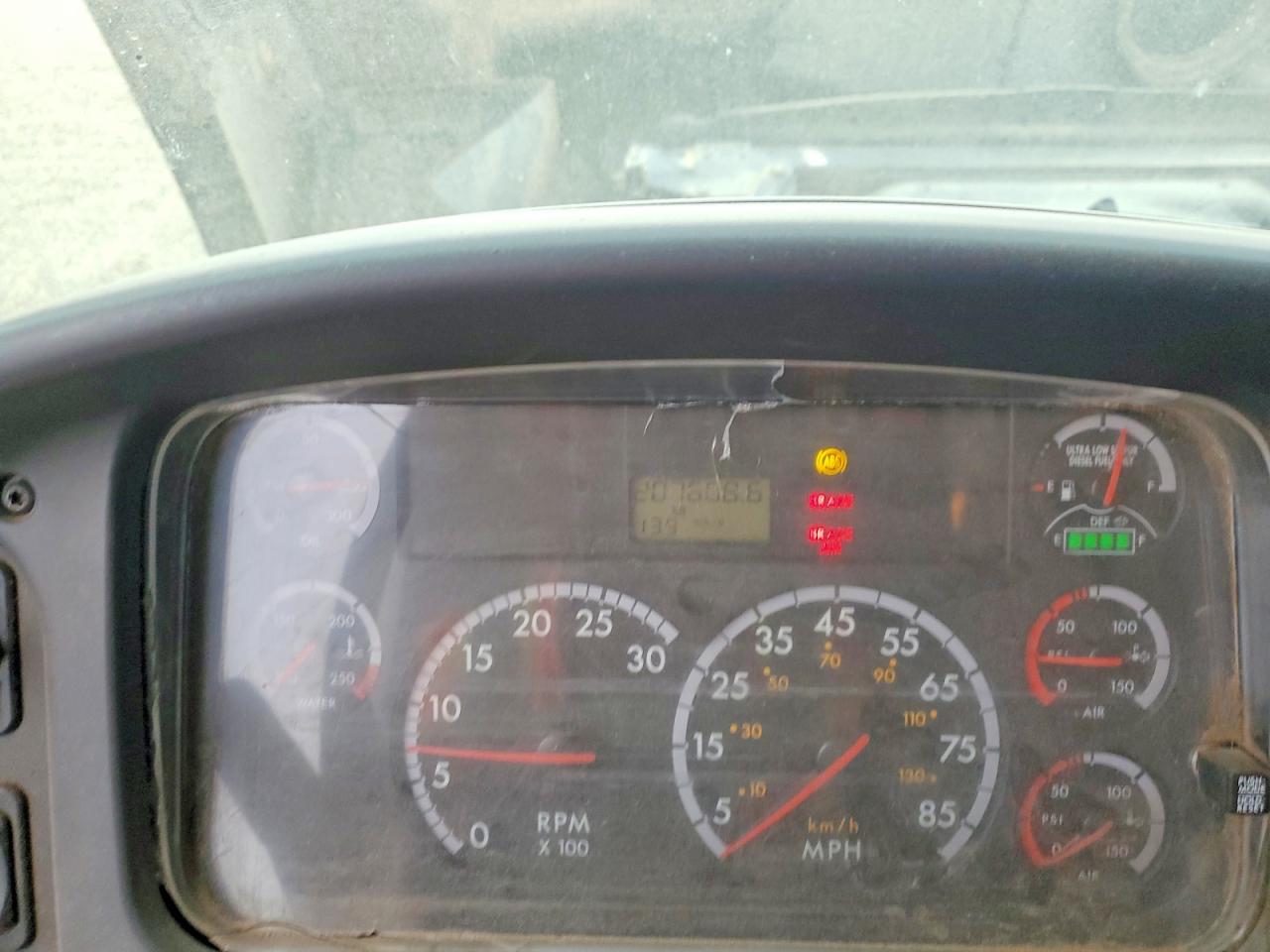2013 FREIGHTLINER All other VIN 1FVHG5BSXDHFG3903 photo 8