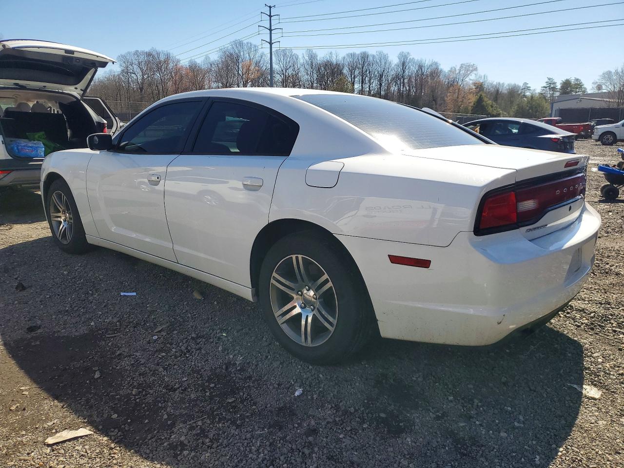 2014 DODG Charger VIN 2C3CDXATXEH142754 photo 2