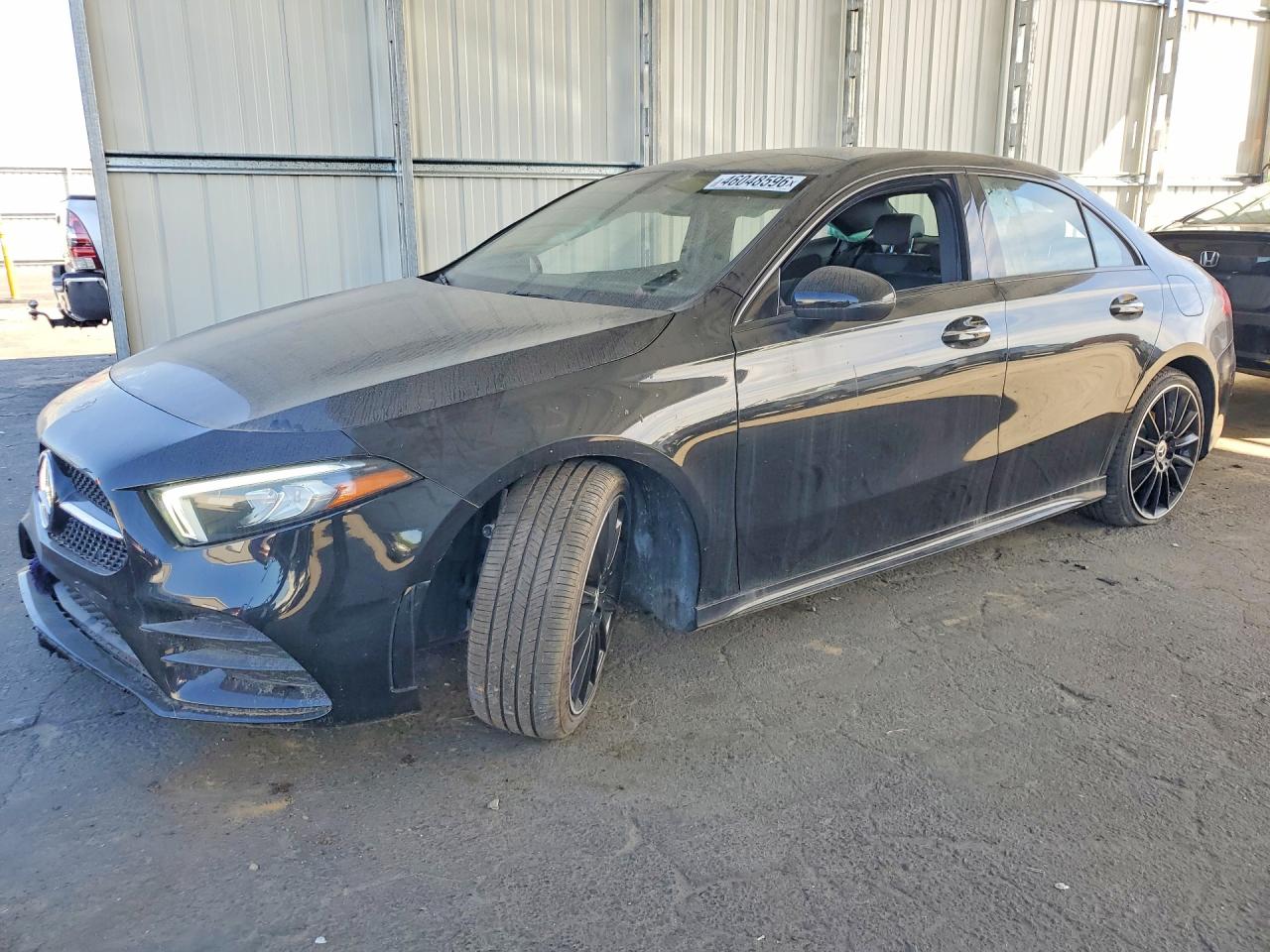 2022 Mercedes-Benz A-class VIN W1K3G4EB3NJ372482 photo 1
