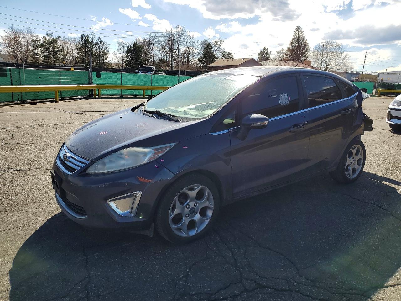2013 Ford Fiesta VIN 3FADP4CJ5DM131006 photo 1