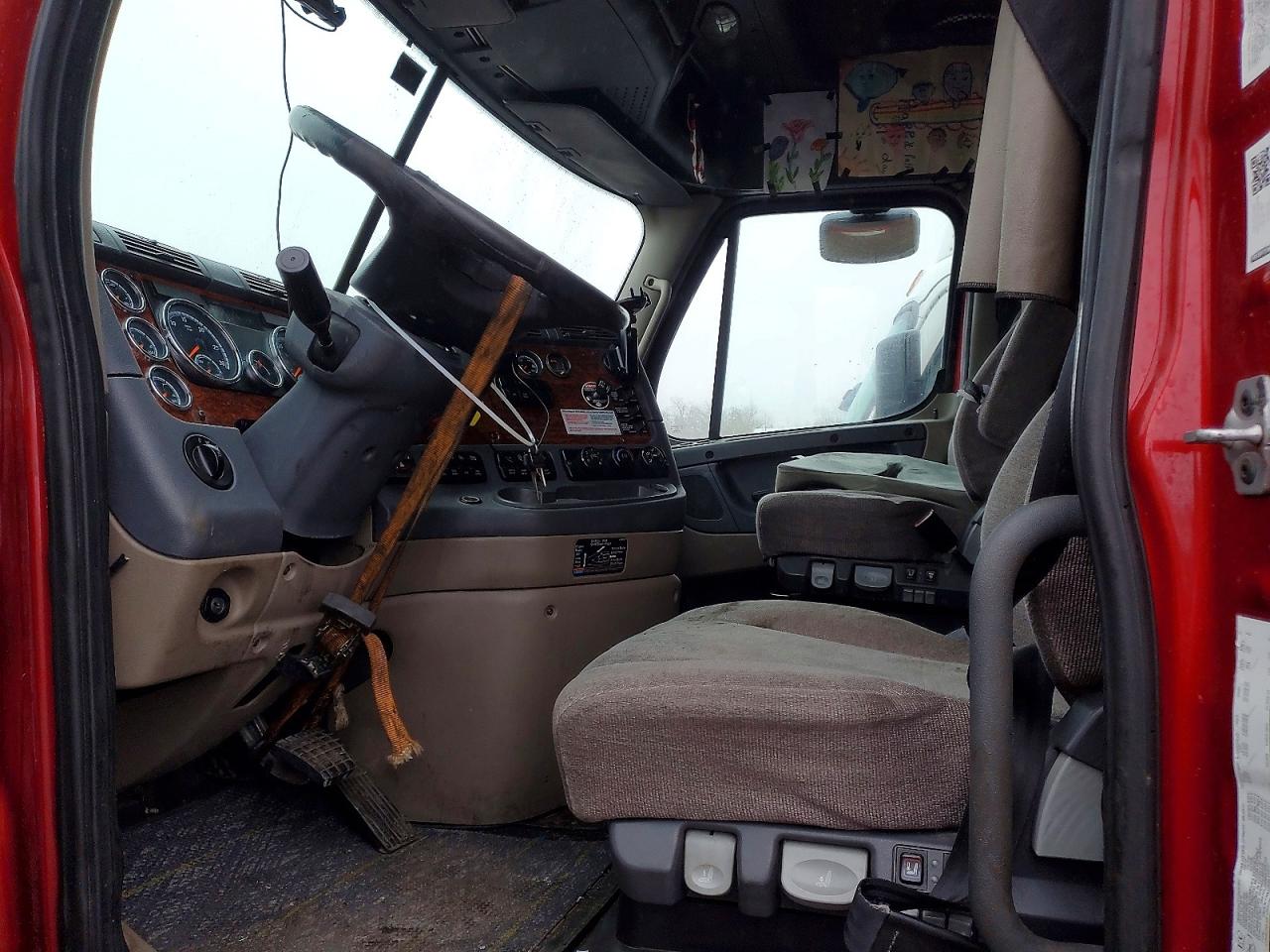 2017 FREIGHTLINER All other VIN 3AKJGLDR8HSJD5725 photo 5