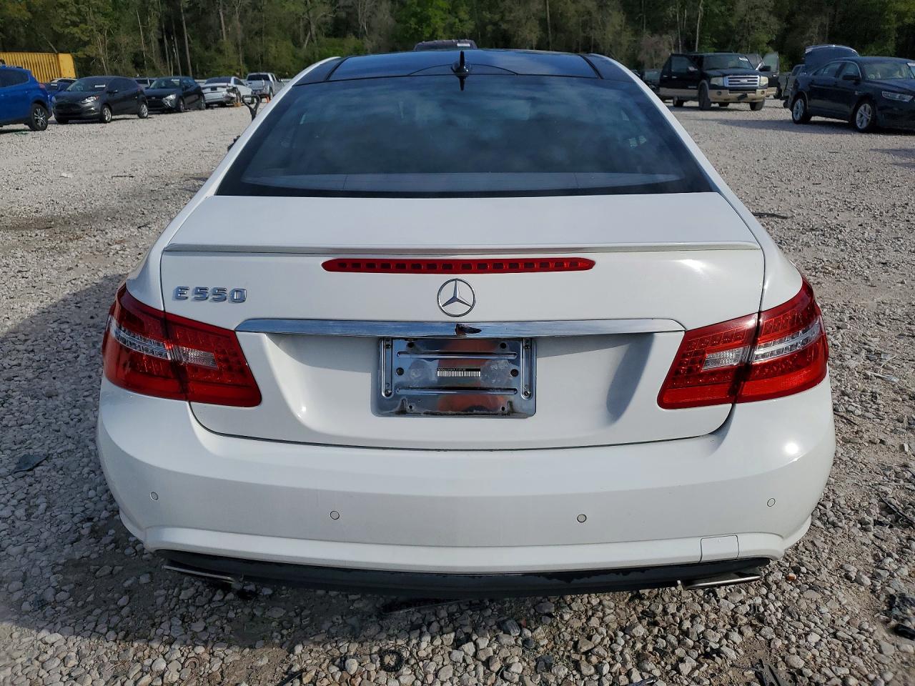 2013 Mercedes-Benz E-class VIN WDDKJ7DB9DF212530 photo 6
