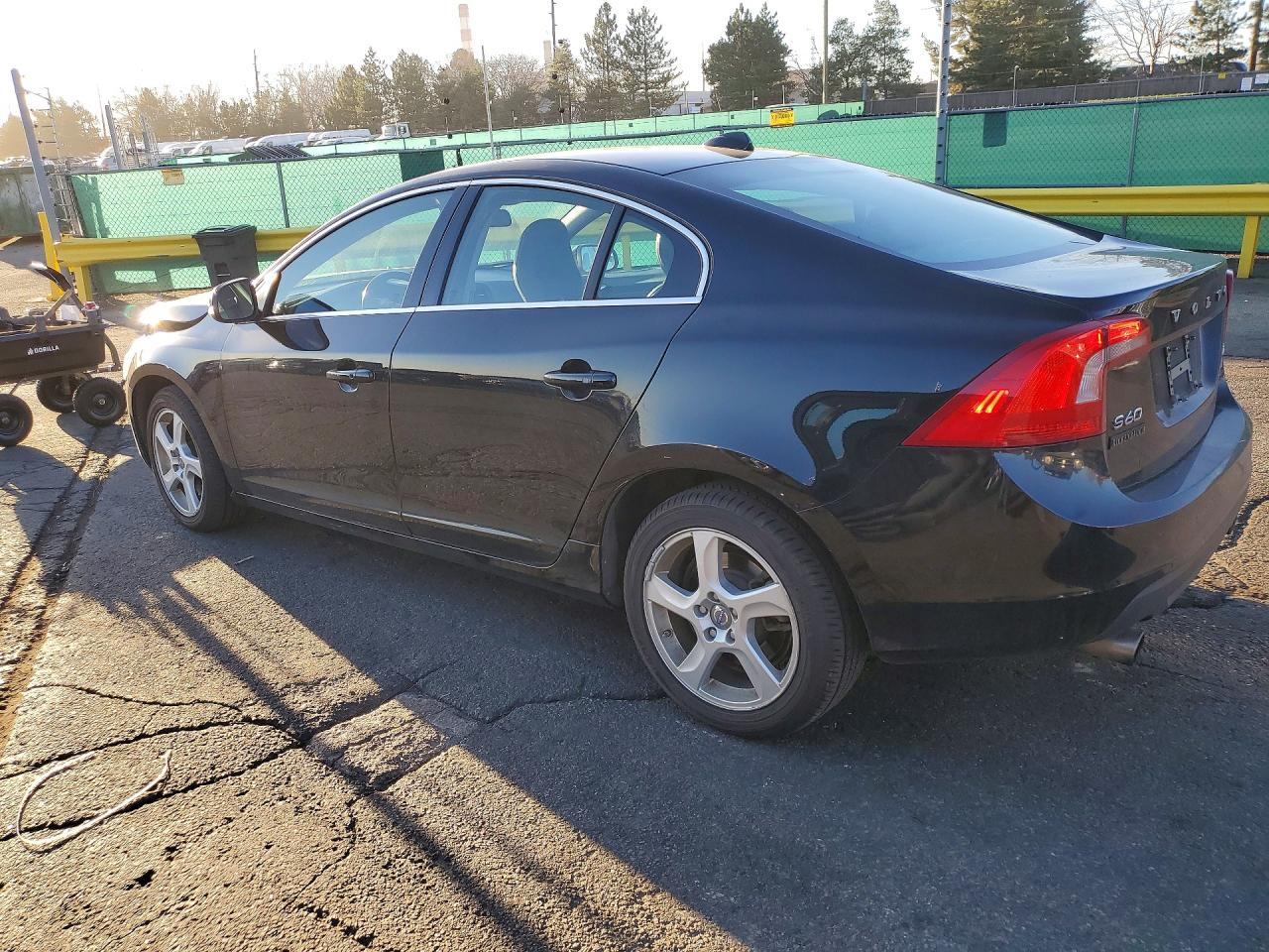 2013 VOLVO S60 VIN YV1612FH4D1223619 photo 2