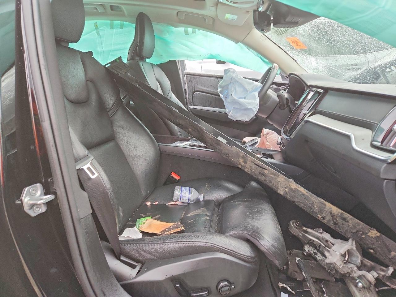 2022 Volvo S60 VIN 7JRL12FL7NG162649 photo 7