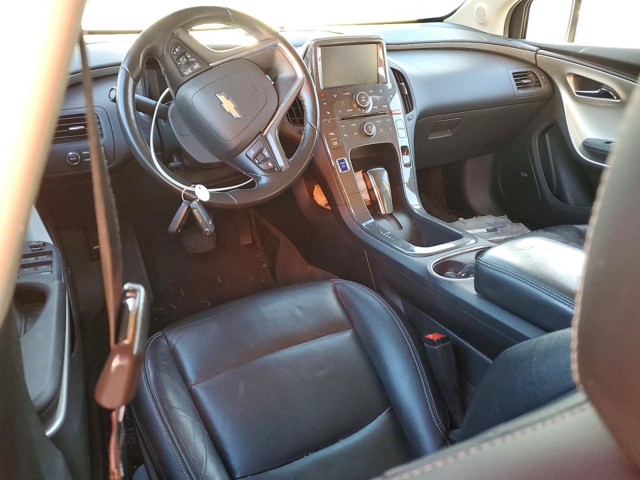 2015 Chev Volt VIN 1G1RD6E43FU139754 photo 8