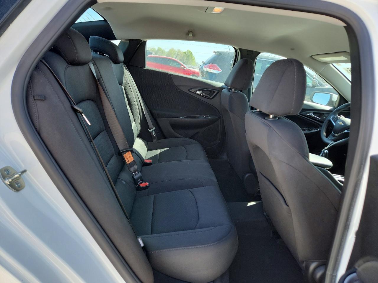2024 Malibu VIN 1G1ZC5ST3RF201266 photo 10