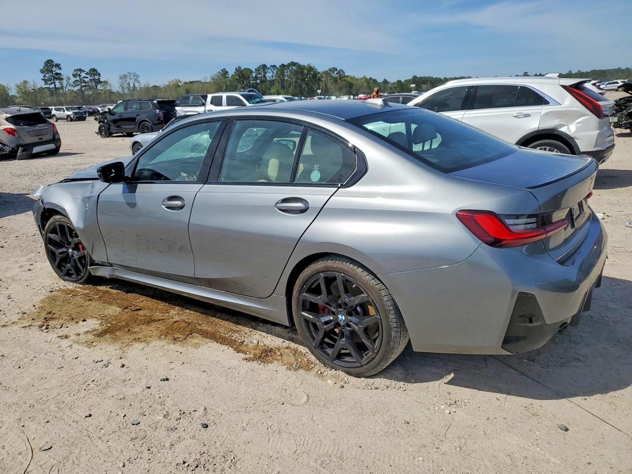 2025 BMW 3 series VIN 3MW69CW03S8F41929 photo 2