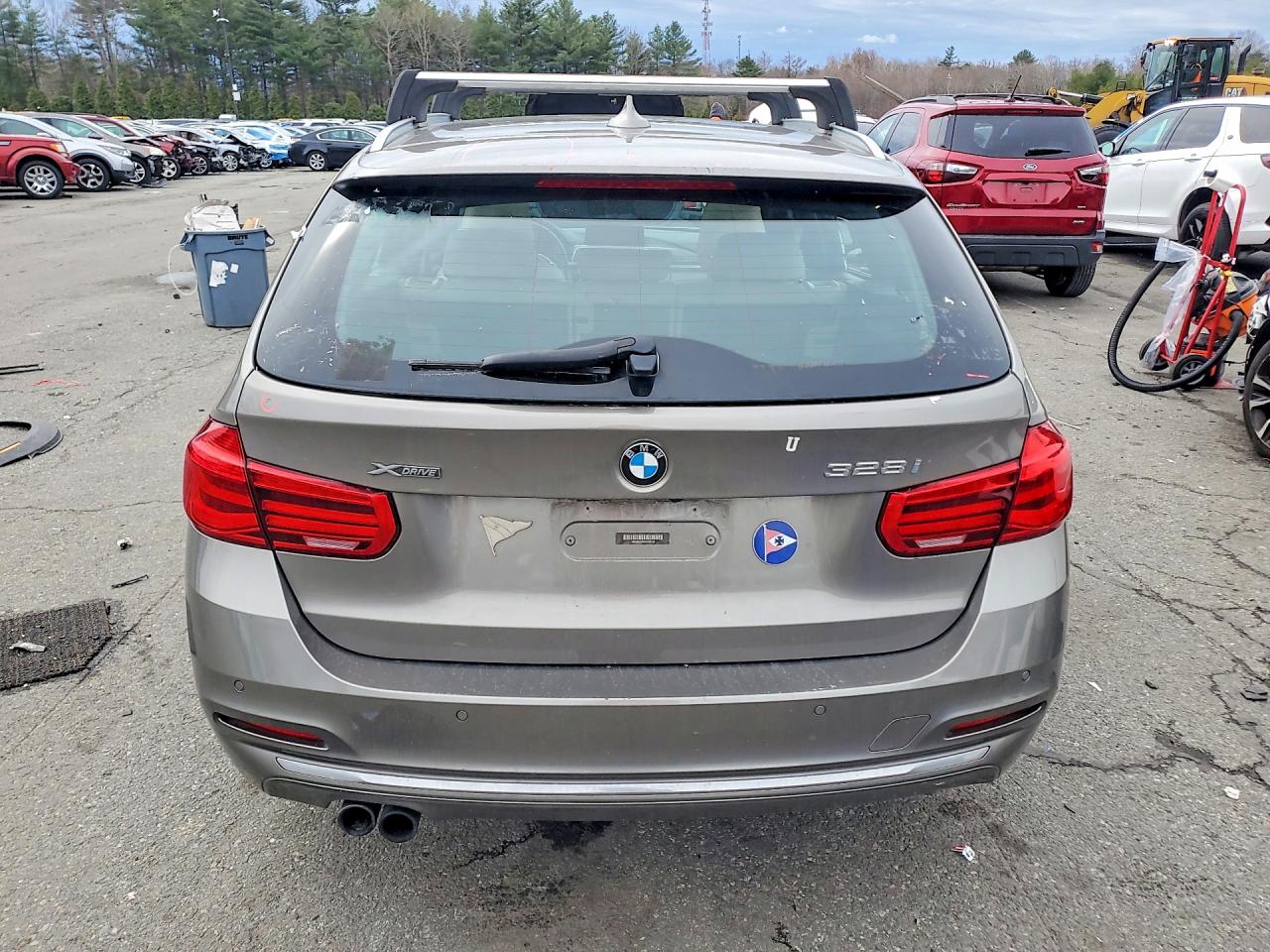 2016 BMW 3 series VIN WBA8G5C50GK443120 photo 6