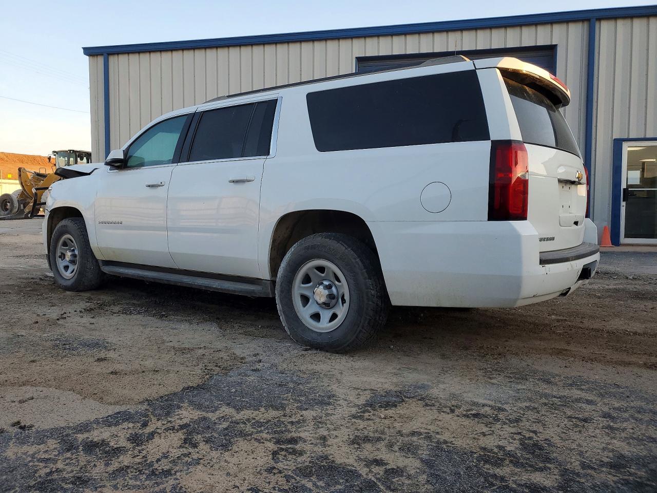 2017 CHEV Suburban VIN 1GNSKKEC4HR355205 photo 2