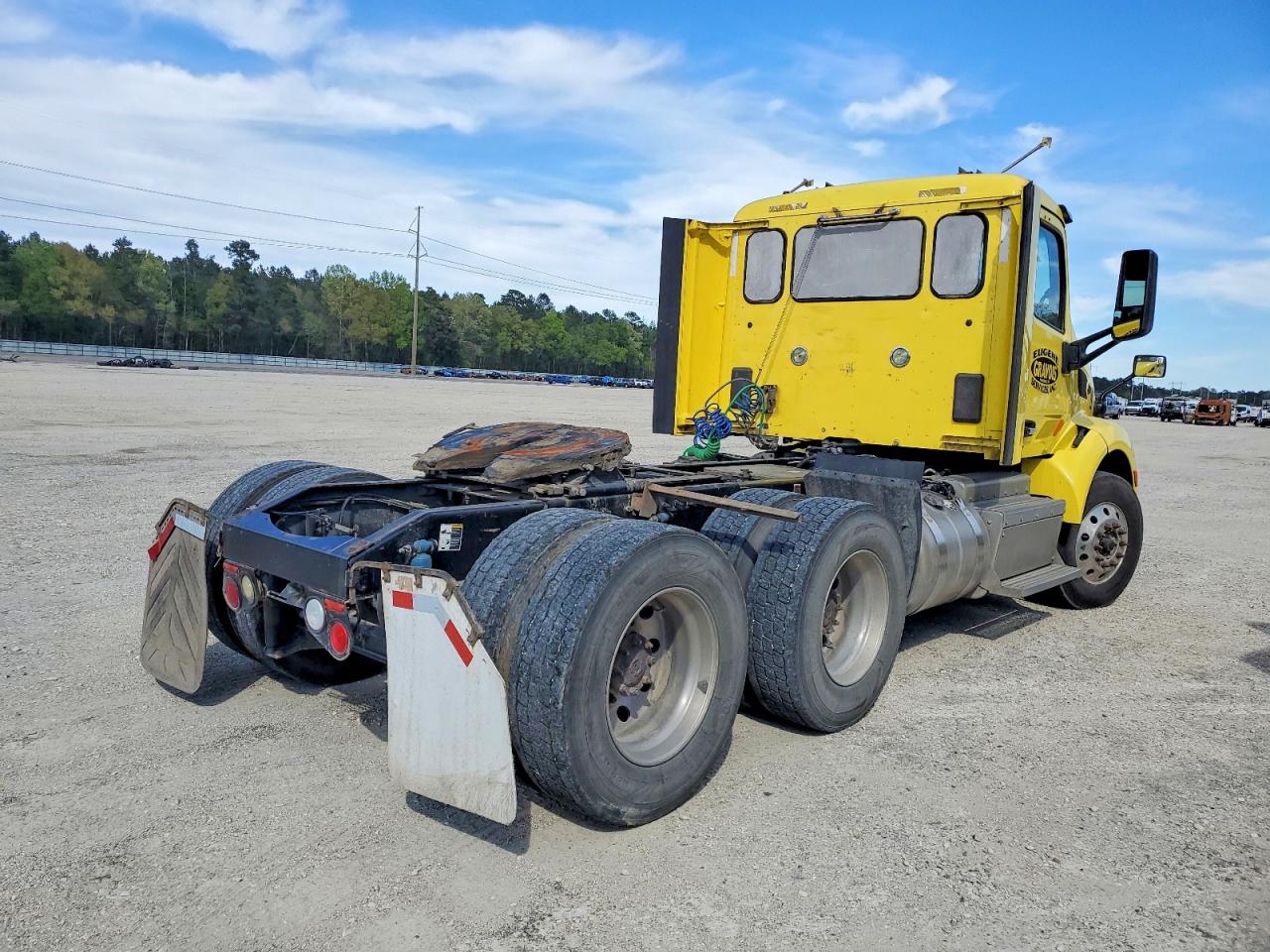 2017 PETERBILT All other VIN 1XPBDP9X1HD410511 photo 4