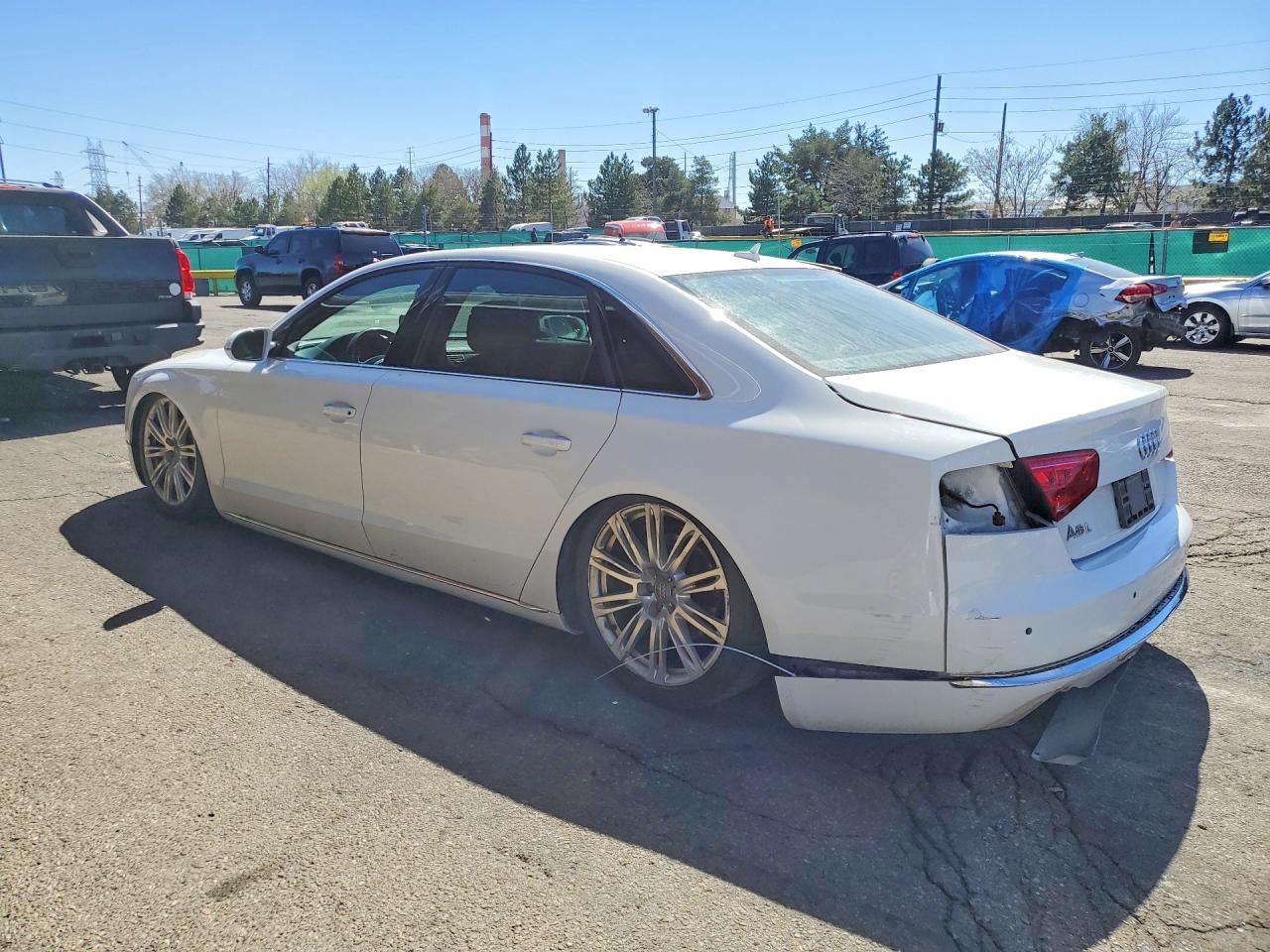 2014 AUDI A8 VIN WAURGAFD7EN008753 photo 2