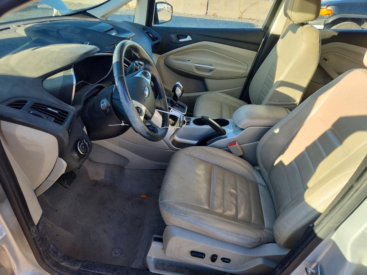 2014 Ford Cmax VIN 1FADP5CU0EL521644 photo 7