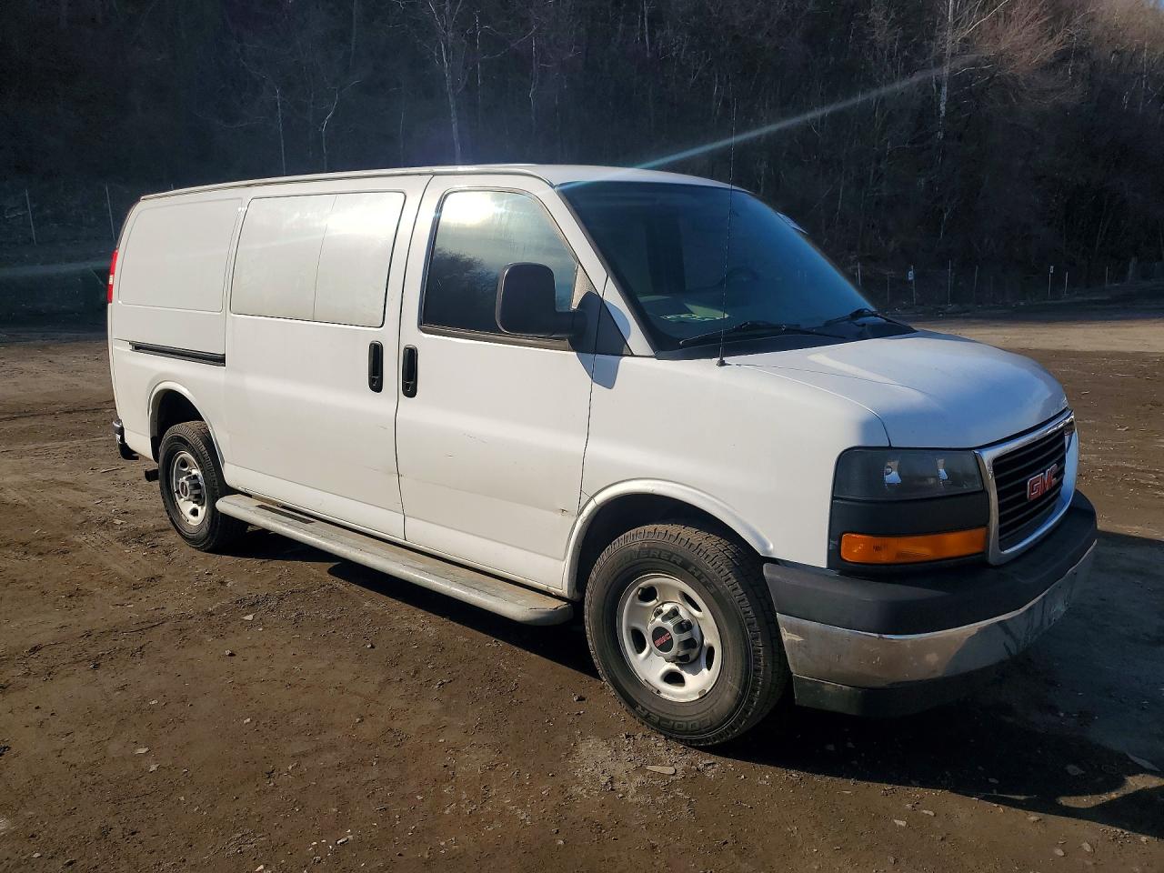 2017 GMC Savana VIN 1GTW7AFF0H1915735 photo 4