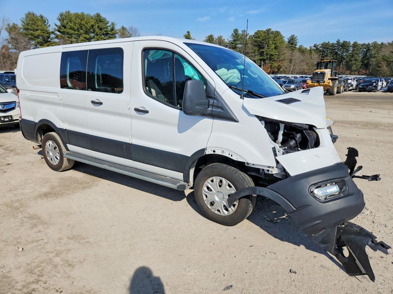 2022 Ford Transit VIN 1FTBR1Y86NKA38620 photo 4