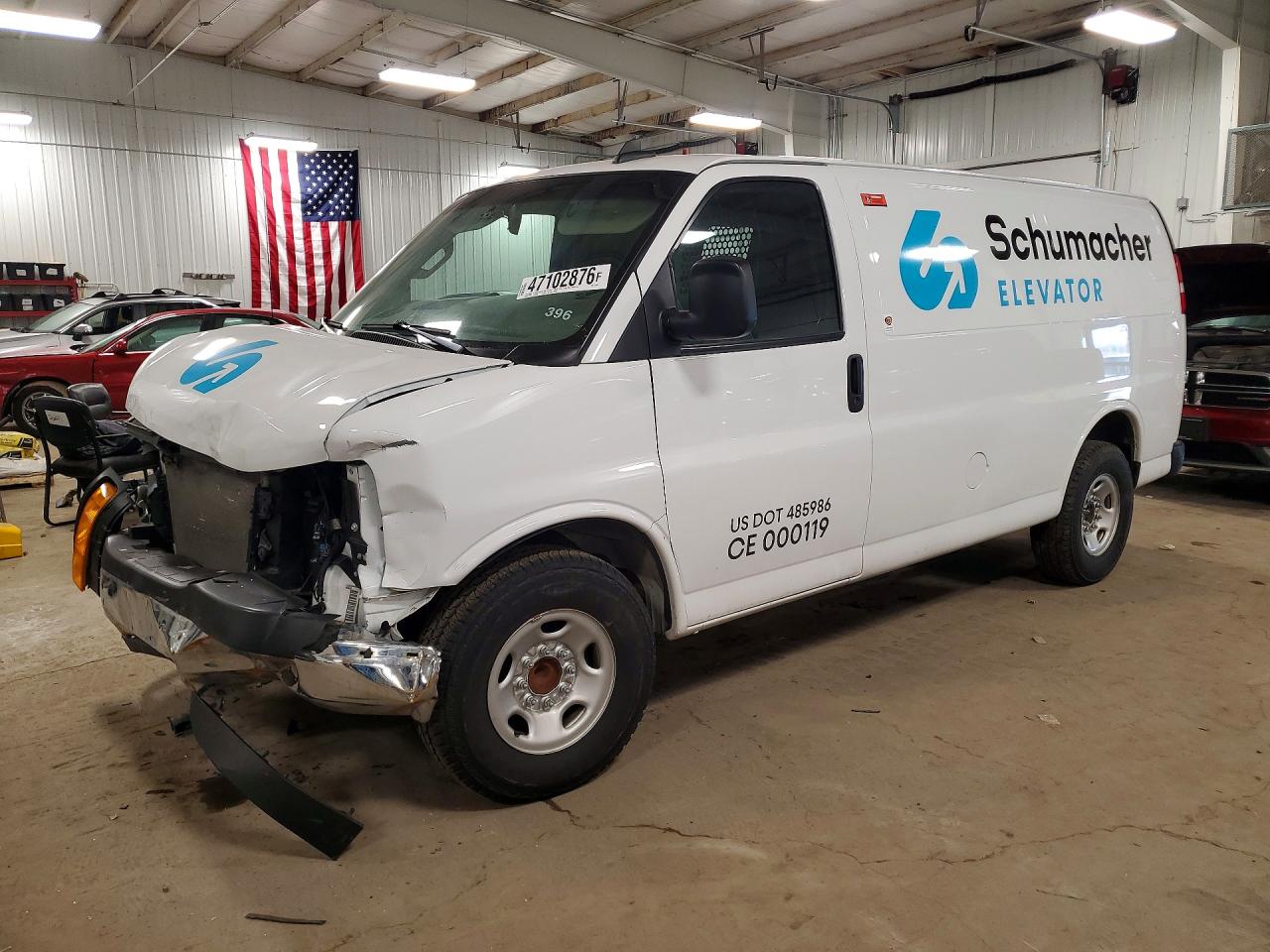 2022 CHEVROLET Express VIN 1GCWGAFP0N1223060 photo 1