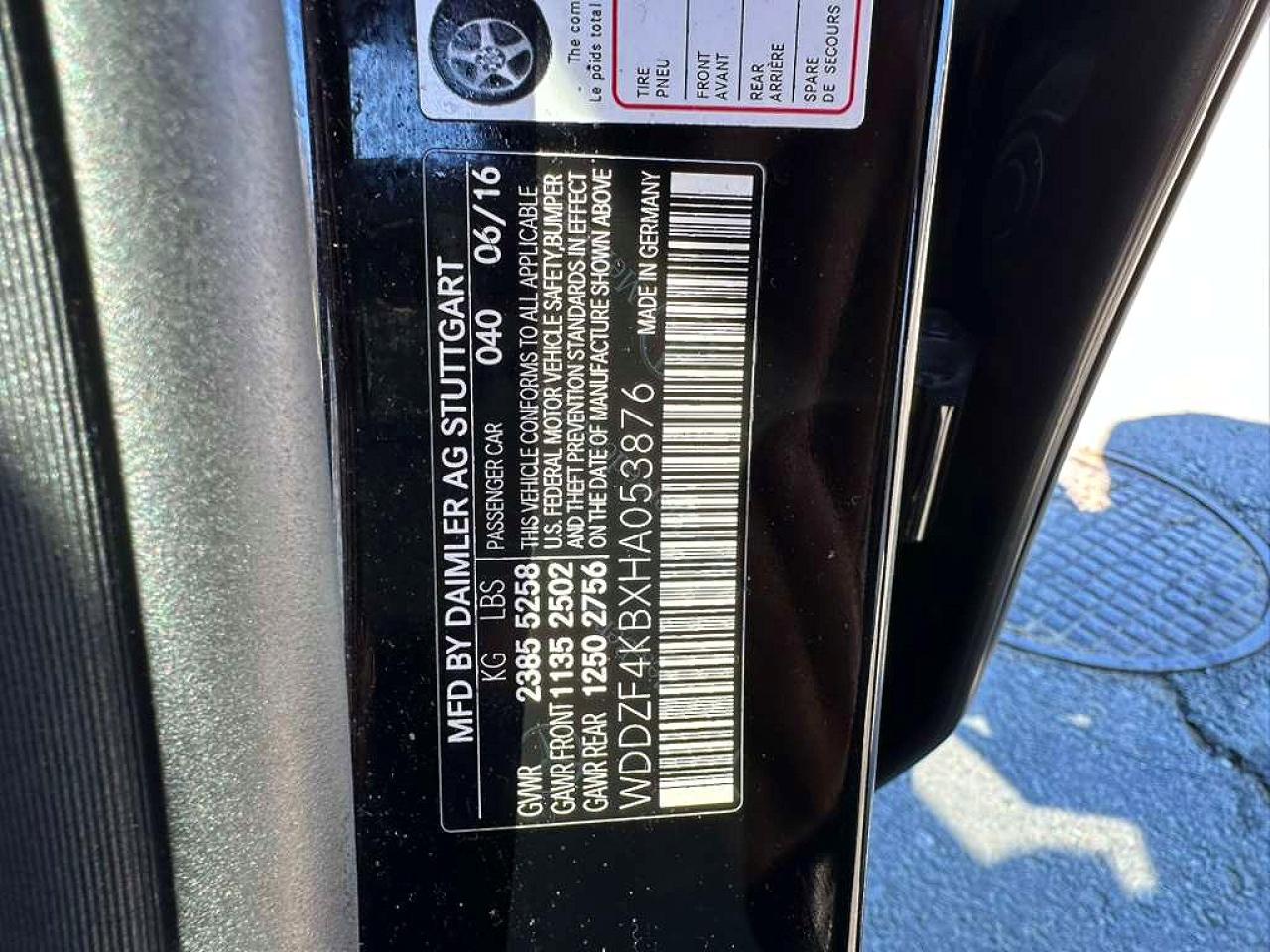 2017 Mercedes-Benz E-class VIN WDDZF4KBXHA053876 photo 10