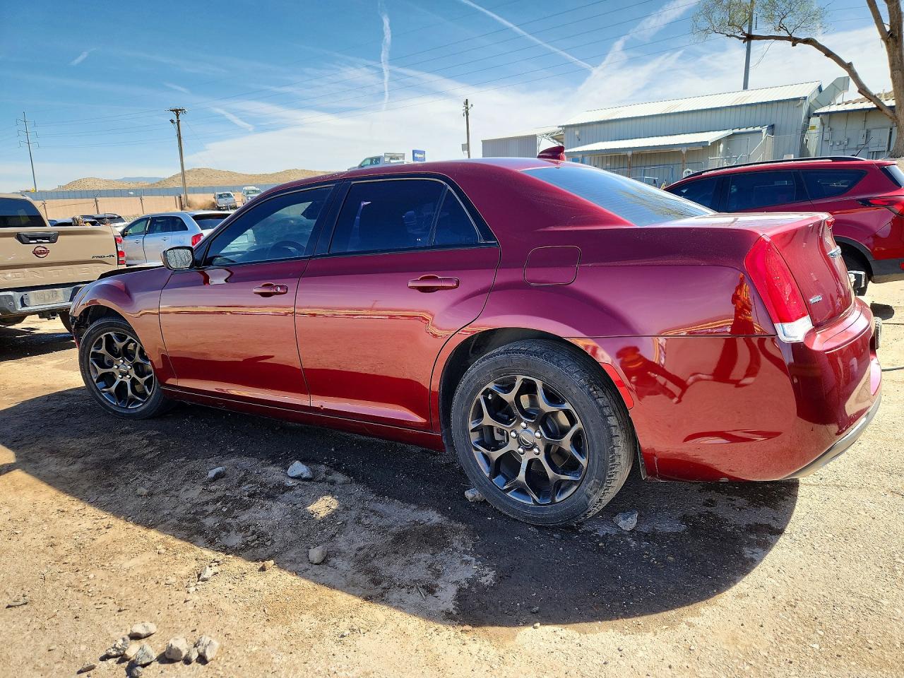 2019 300 VIN 2C3CCAGG2KH690785 photo 2